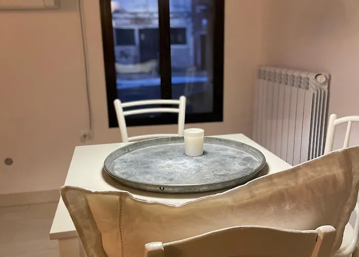 Ponte S Ana, Am Eingang Zur Biennale * Venezia