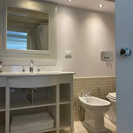 Apartmán Ponte S Ana, Am Eingang Zur Biennale Benátky