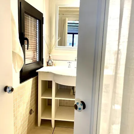 Ponte S Ana, Am Eingang Zur Biennale Apartmán Benátky
