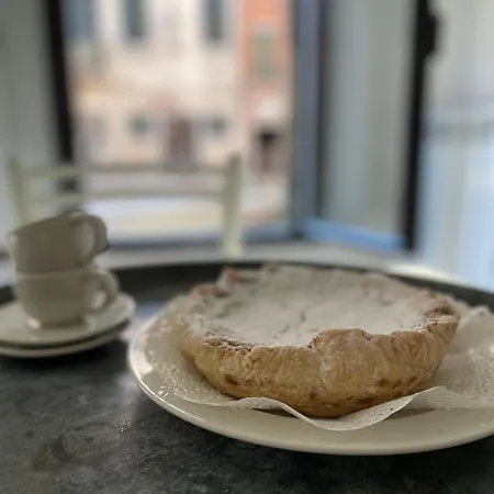 Apartament Ponte S Ana, Am Eingang Zur Biennale *